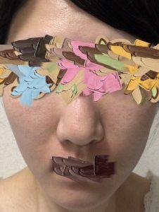 ダーマペン4施術当日の肌の様子を写した実際の写真(目元と口元はスタンプで加工)