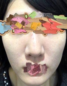 ダーマペン4施術二日後の肌の様子を写した実際の写真(目元と口元はスタンプで加工)